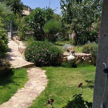 With Garden At Sardegna Ferienhaus